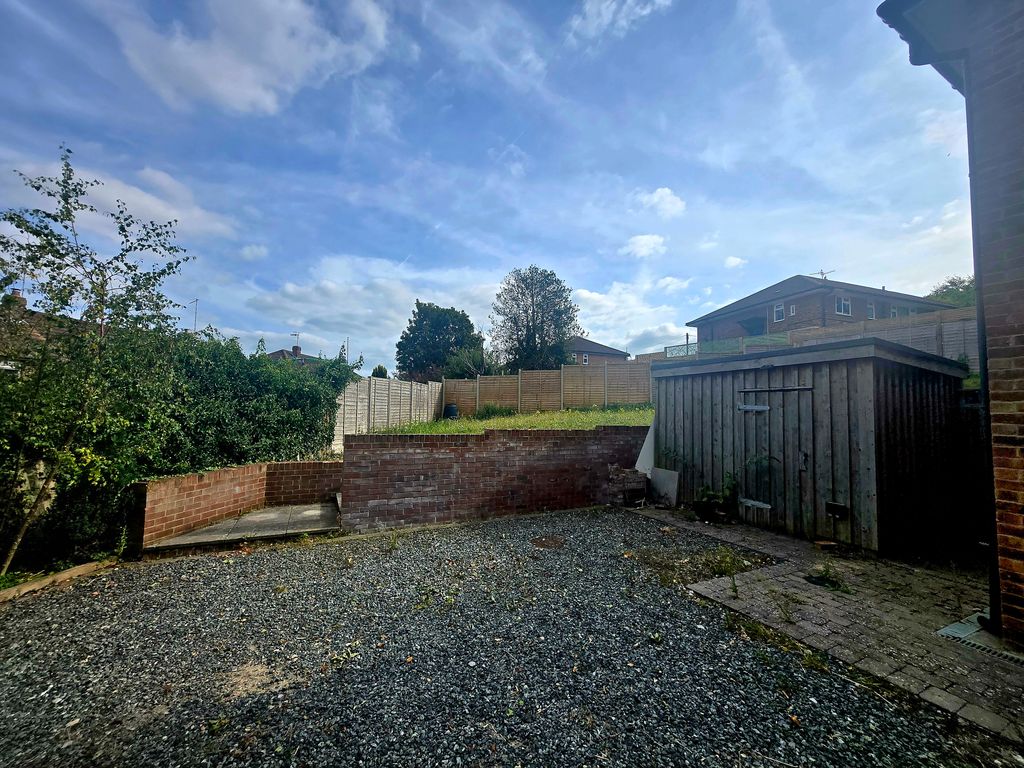 Property photo 2 of 9
