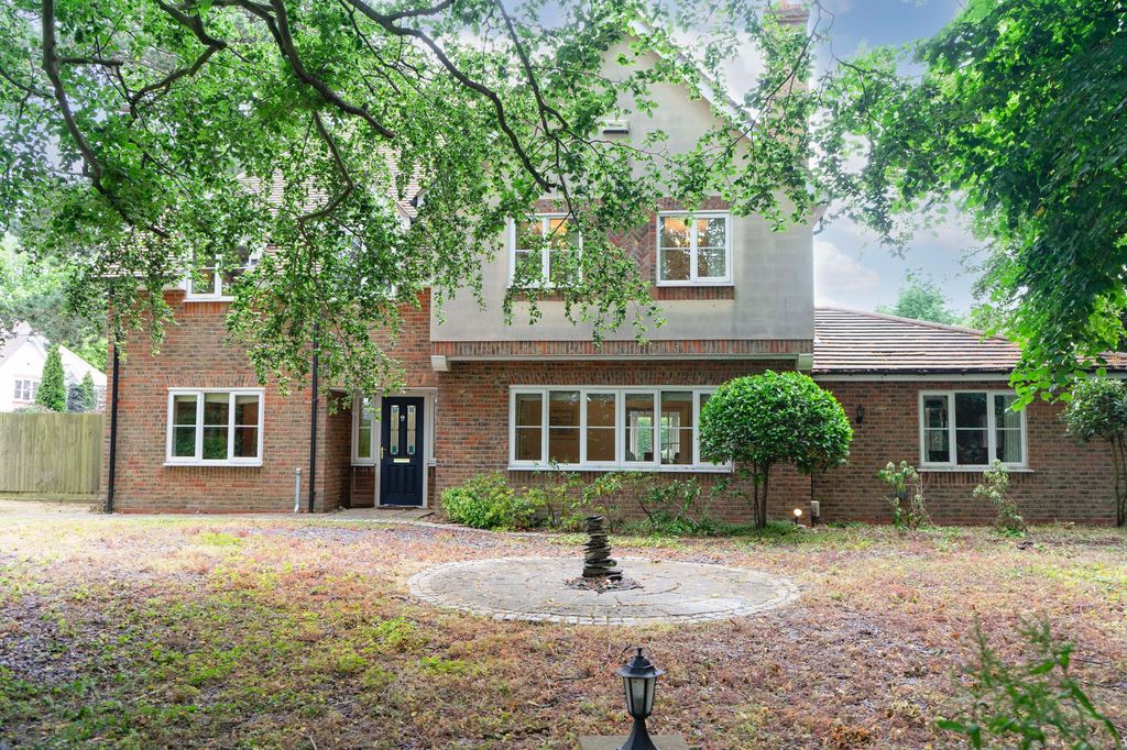 Property photo 1 of 36