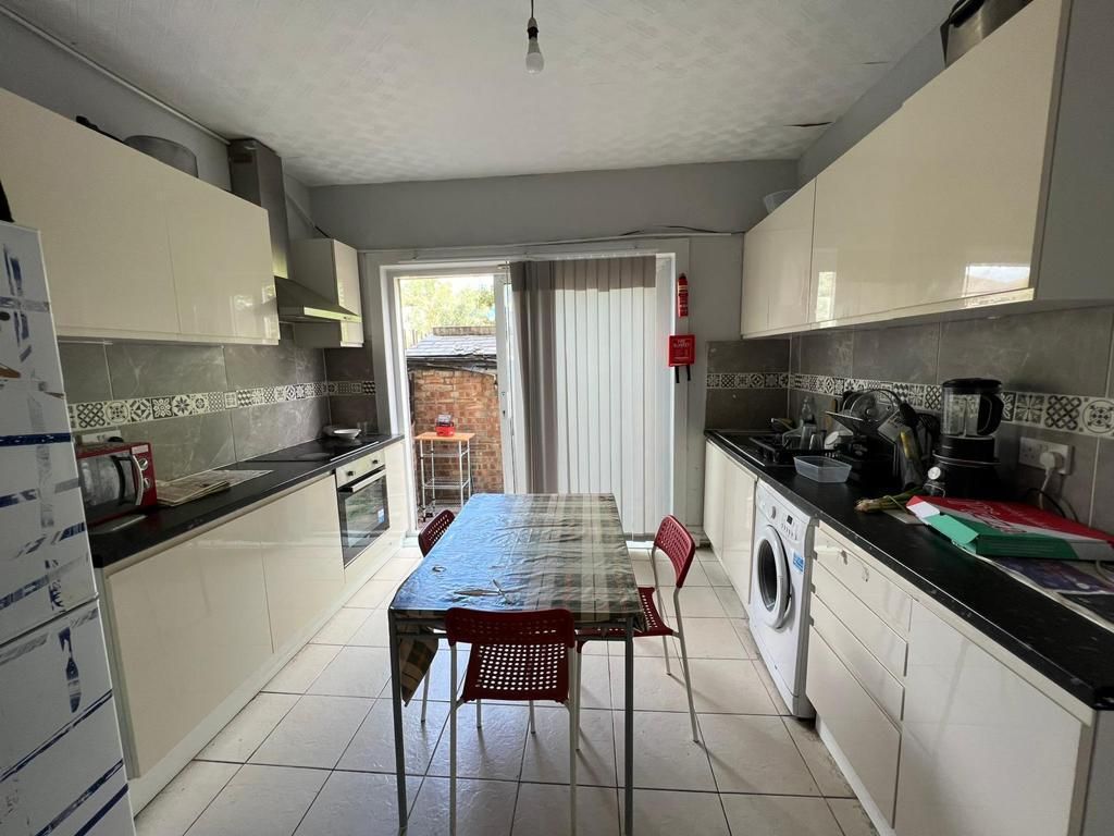 Property photo 3 of 4