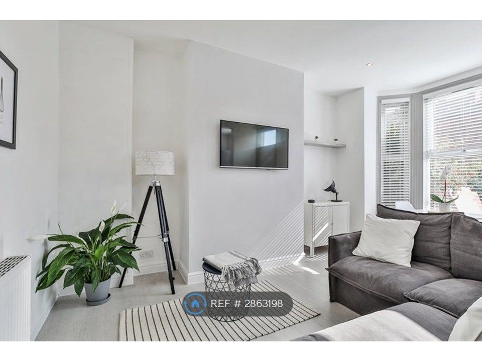 Property photo 2 of 13 Living Room