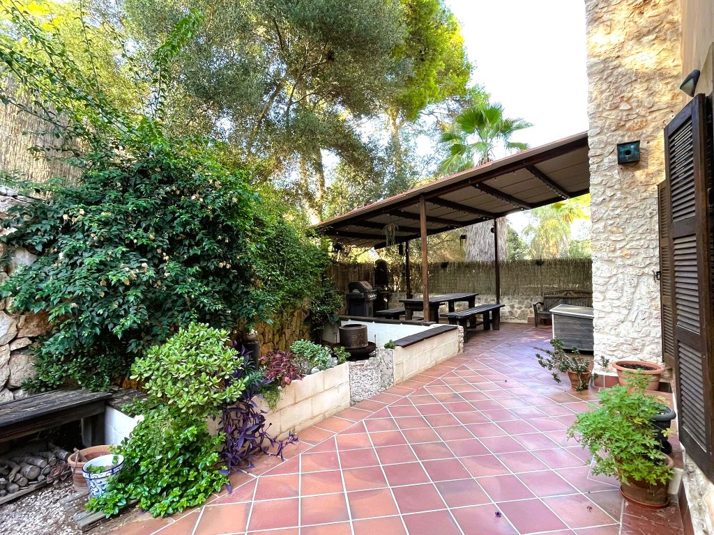 Property photo 2 of 20 Garden 3.Jpeg