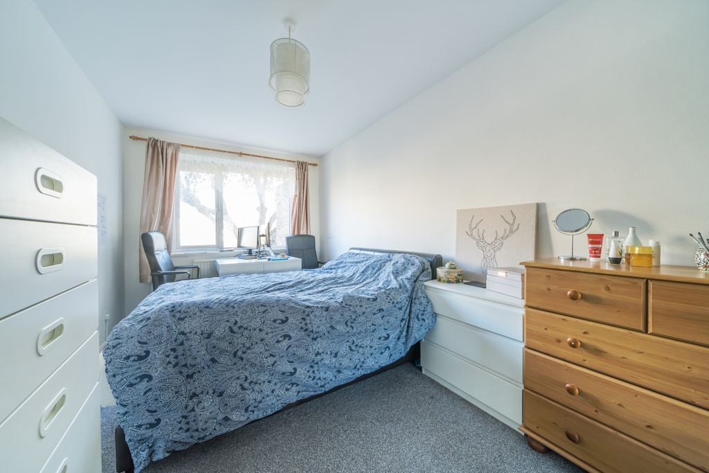 Property photo 2 of 6 947806 (4)