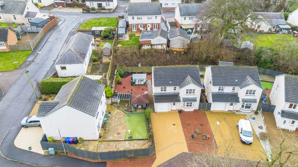 Property photo 1 of 31