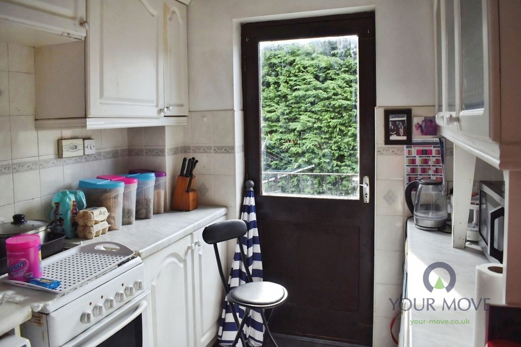 Property photo 2 of 8 Kitchen/Diner