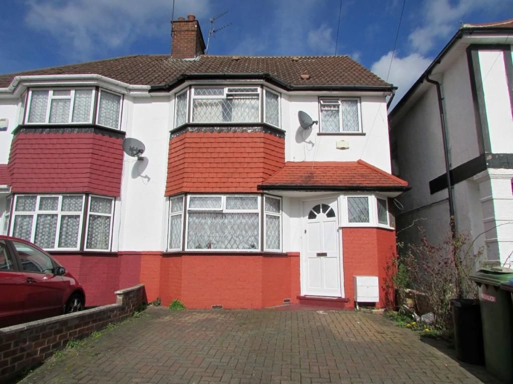 Property photo 1 of 11 Front