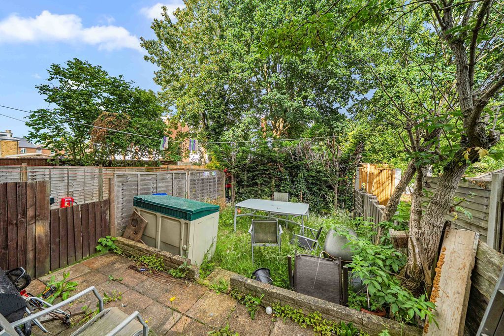 Property photo 2 of 11 Photo 15
