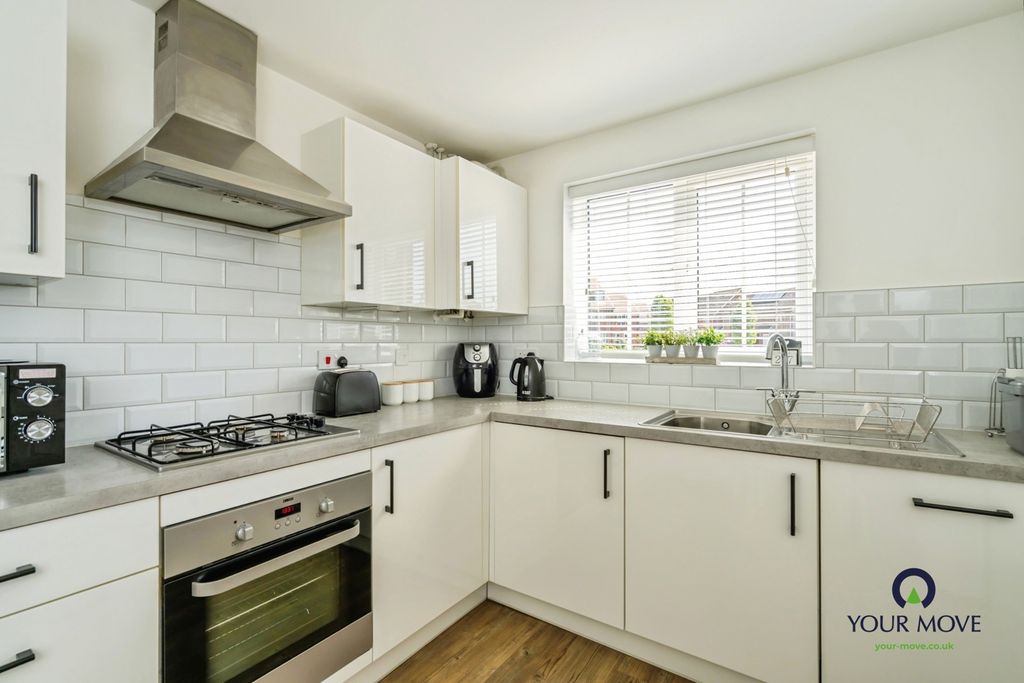 Property photo 2 of 16 Pbox-Img.Jpg