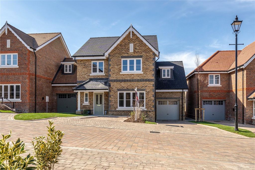 Property photo 1 of 12 External