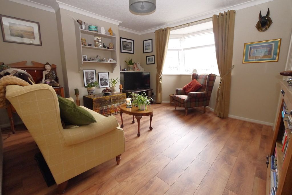 Property photo 2 of 14 2