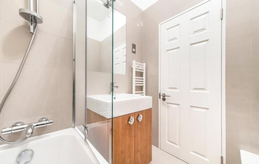 Property photo 2 of 7 120 Montagu Mansions 2 10.02 .Png