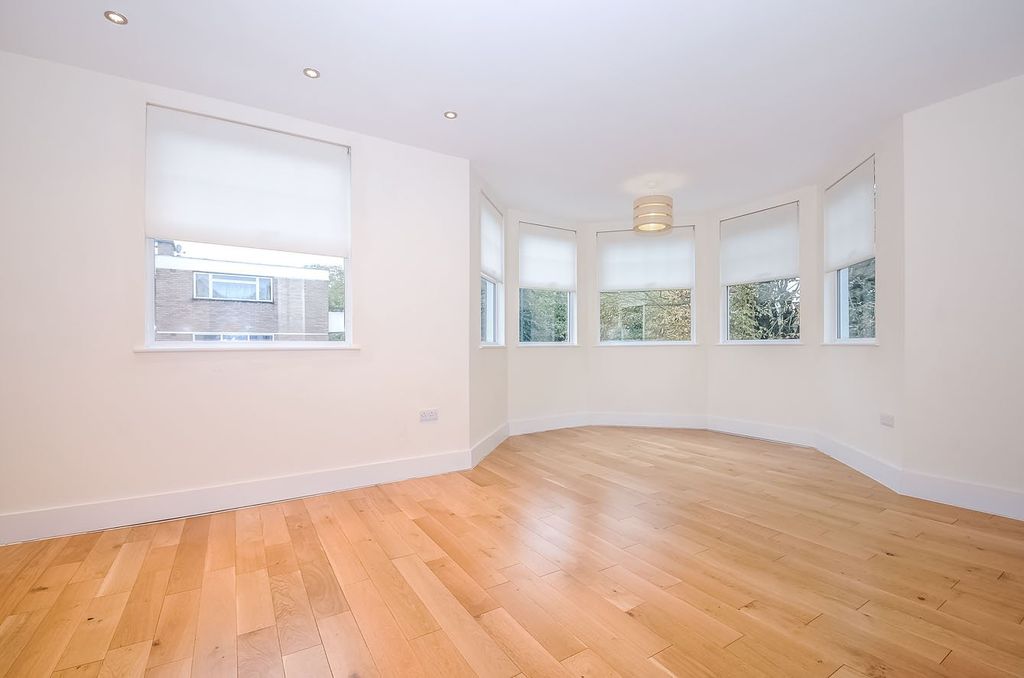 Property photo 1 of 6 Picture No. 09