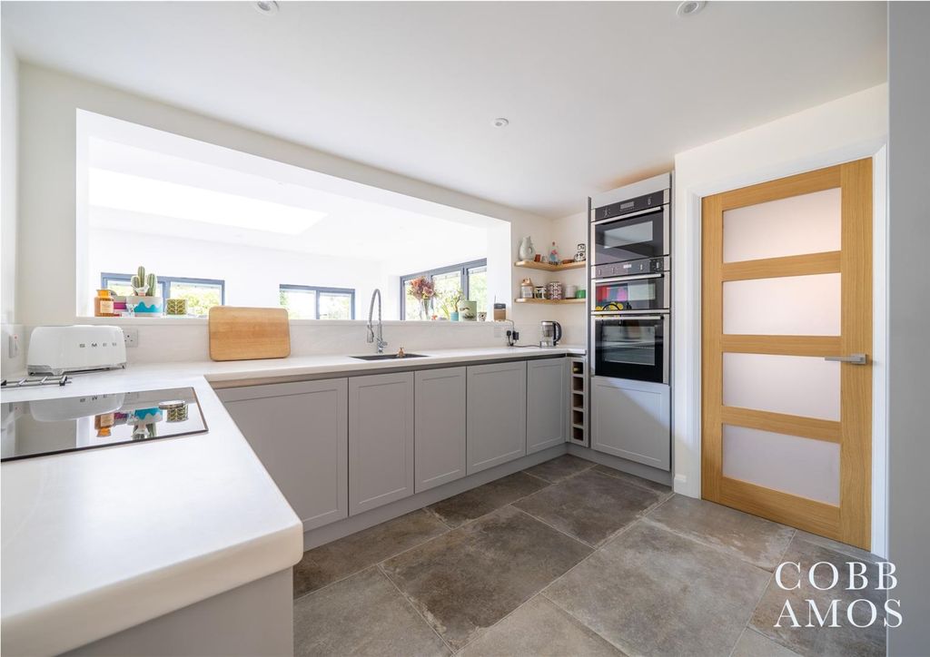 Property photo 3 of 26 High Res-15.Jpg