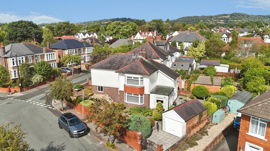 Property photo 2 of 30