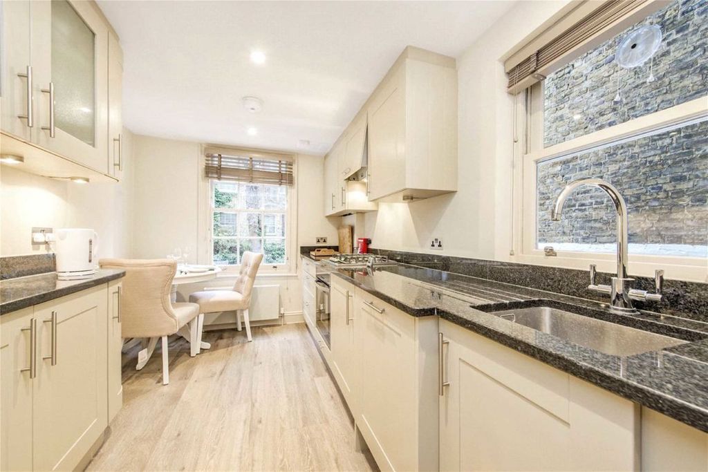 Property photo 3 of 7