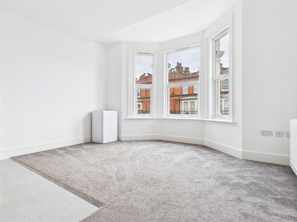 Property photo 1 of 6 Studio Room