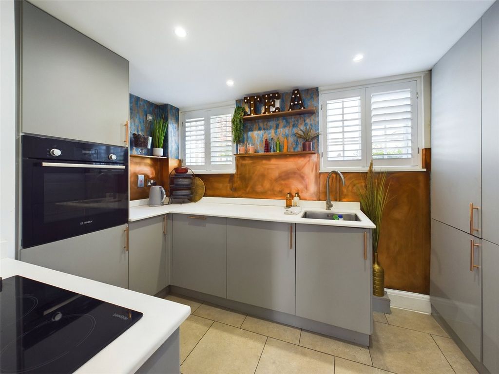 Property photo 3 of 13 Picture 3