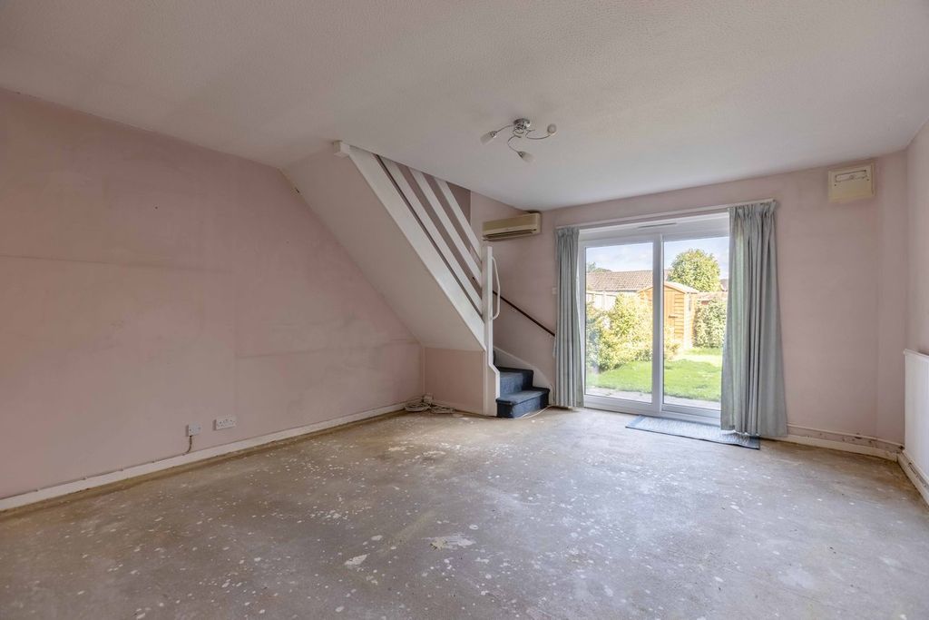 Property photo 3 of 13