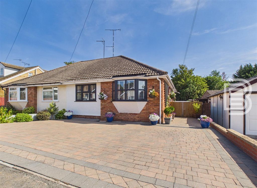 Property photo 1 of 38 Cam03823G0-Pr0189-Still002.Jpg