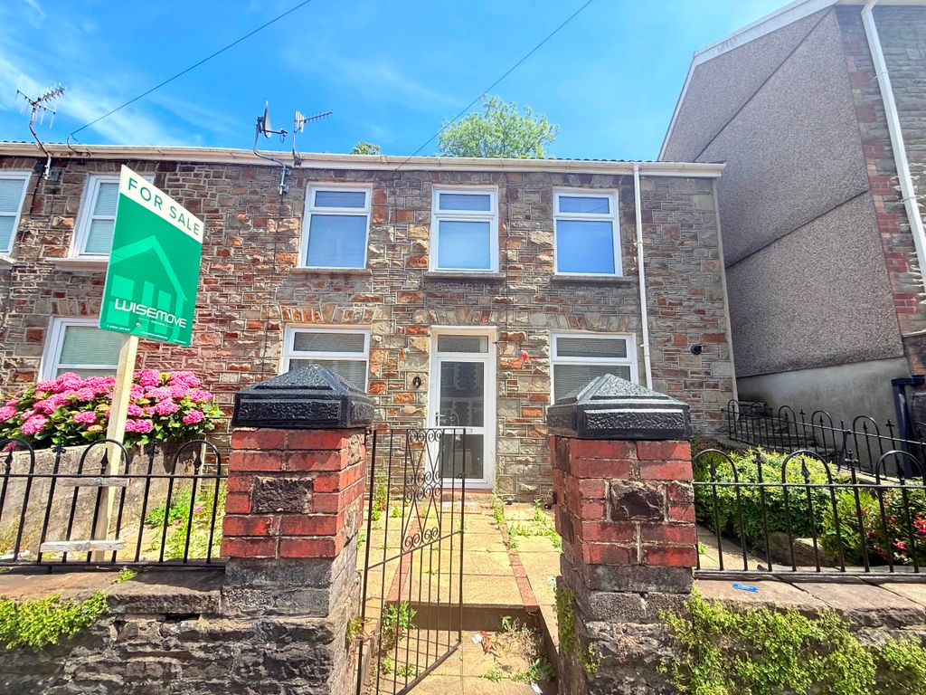 Property photo 1 of 27