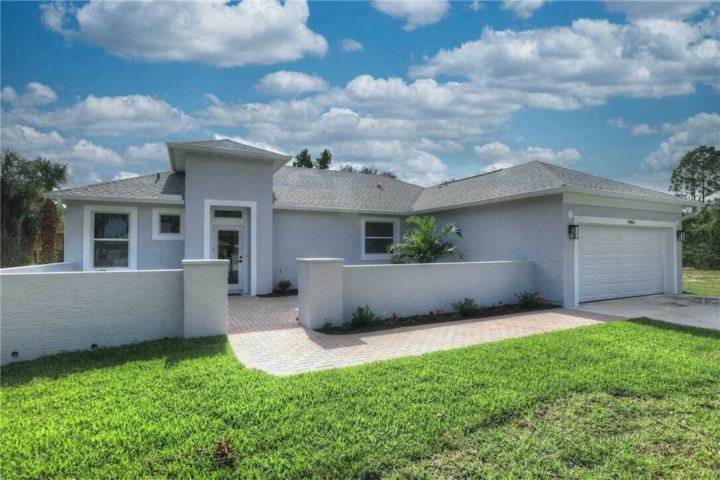Property photo 1 of 31