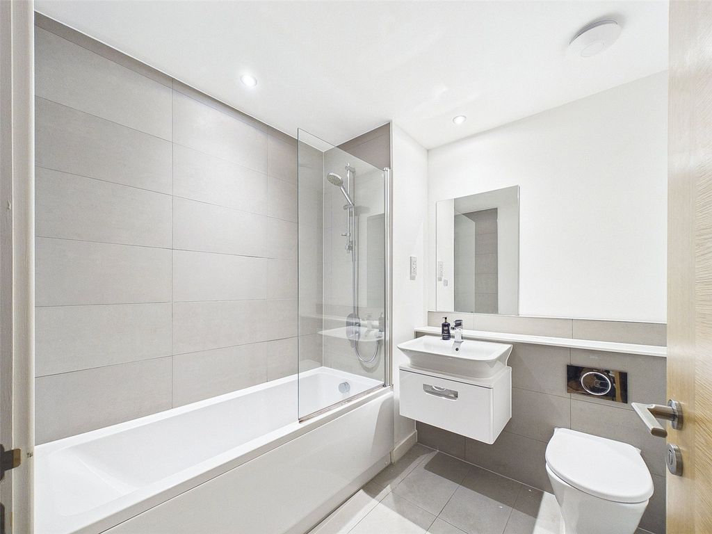 Additional image 11 of 2 bed flat for saleShrubhill Walk, Edinburgh EH7