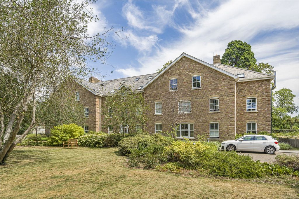 Property photo 3 of 11 Picture No. 30