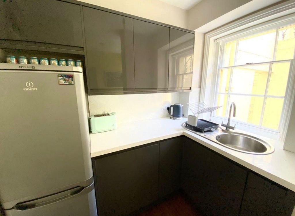 Property photo 3 of 8 Kitchen 2.Jpg