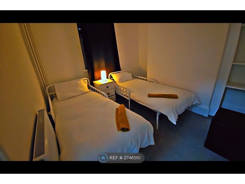 Property photo 2 of 3