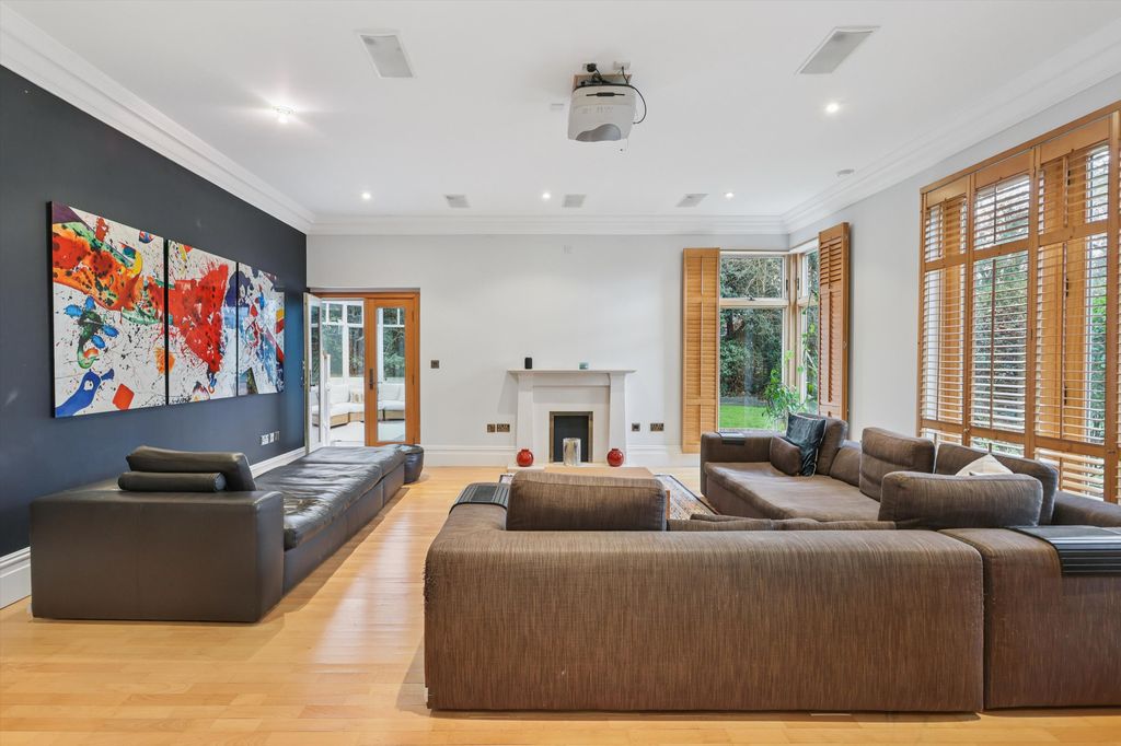 Property photo 2 of 25 Image