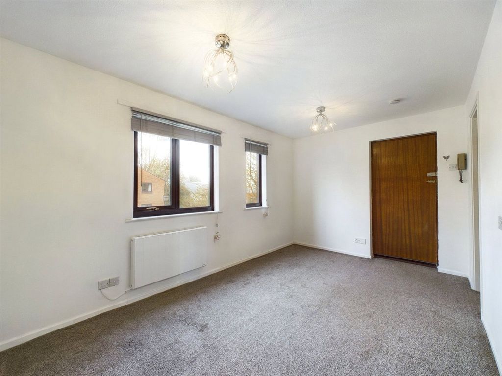 Property photo 2 of 8 Picture No. 07