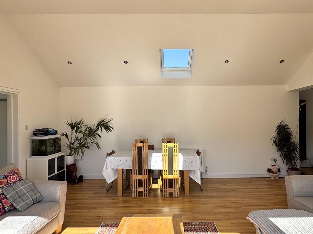 Property photo 3 of 20 Open Plan Living/Dining