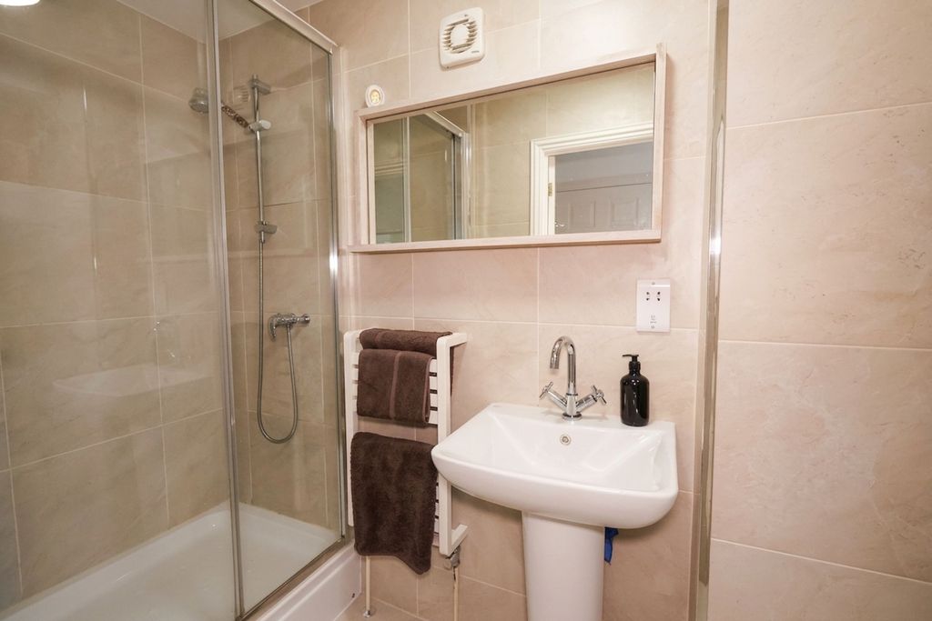 Additional image 9 of 1 bed flat for saleTower Road, Ely CB7
