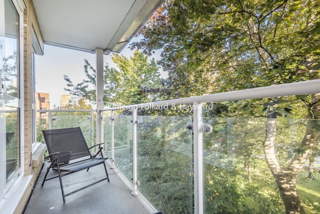 Property photo 3 of 8 7d6063E0-3334-4992-9