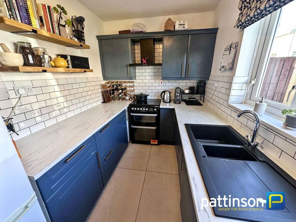 Property photo 3 of 13