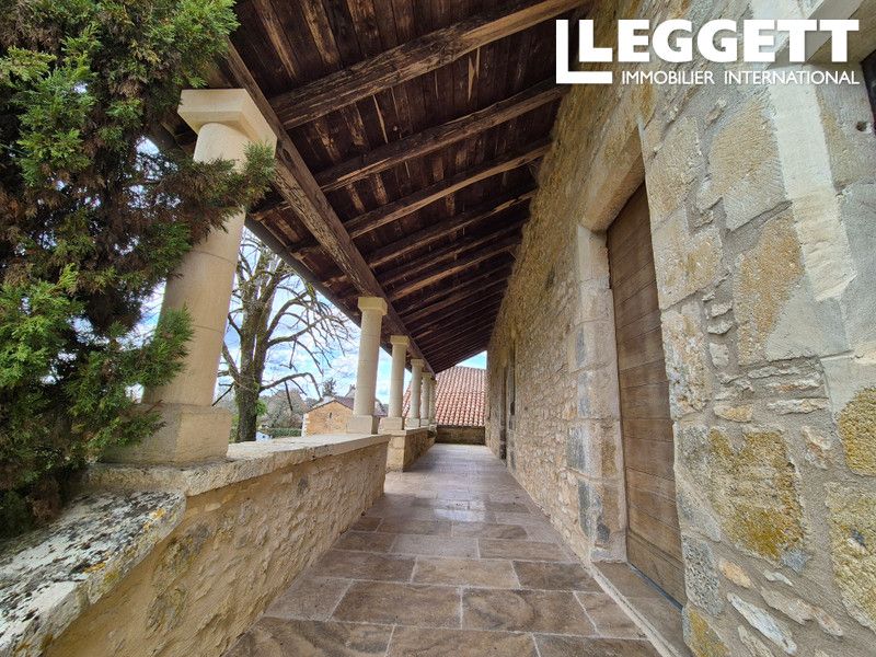 Property photo 3 of 10