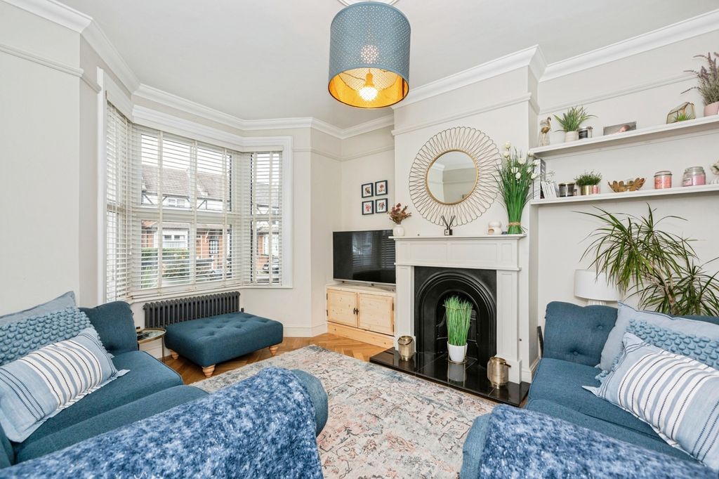 Property photo 2 of 17 Living Room