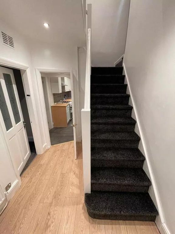 Property photo 3 of 10 Img_2160.Jpg