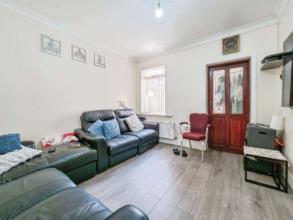 Property photo 3 of 13