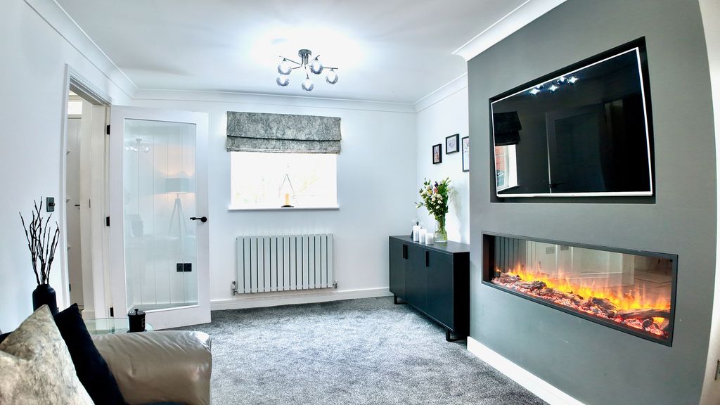 Additional image 13 of 3 bed detached house for saleField Close, Pontllanfraith NP12