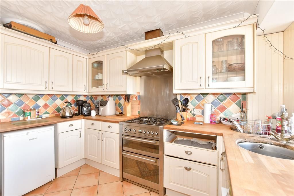 Property photo 3 of 15 Kitchen/ Breakfast Room