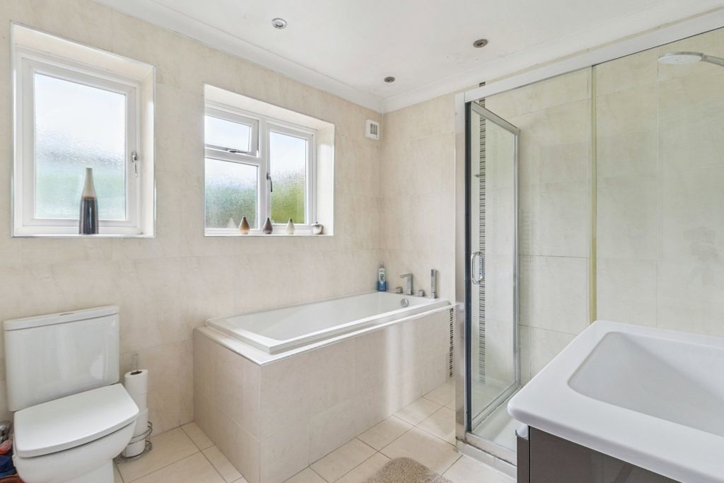 Additional image 17 of 5 bed detached house for saleWoodhall Avenue, Pinner HA5