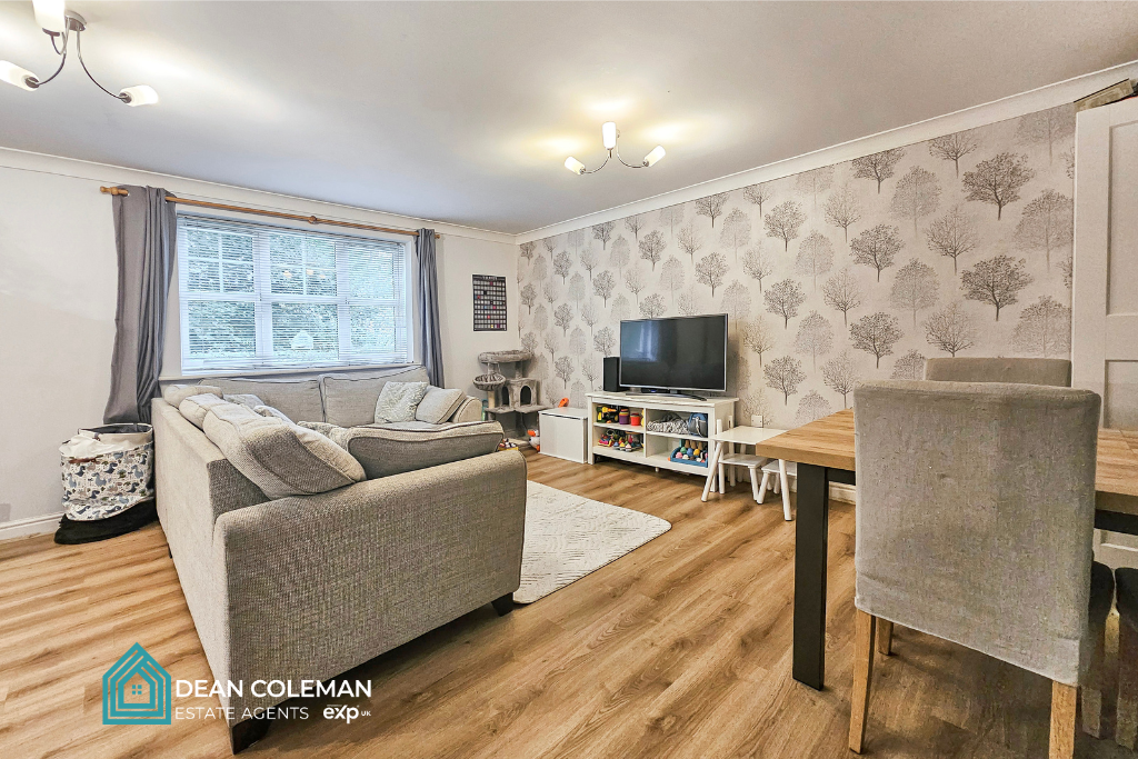 Property photo 3 of 8