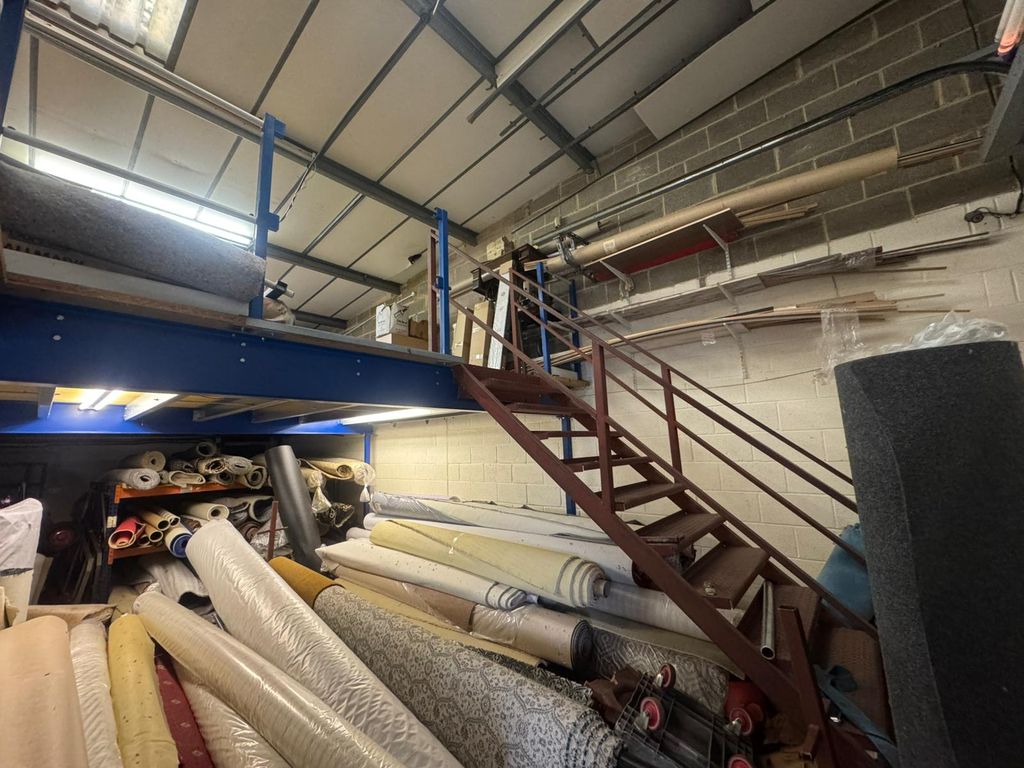 Property photo 2 of 5 Gallery