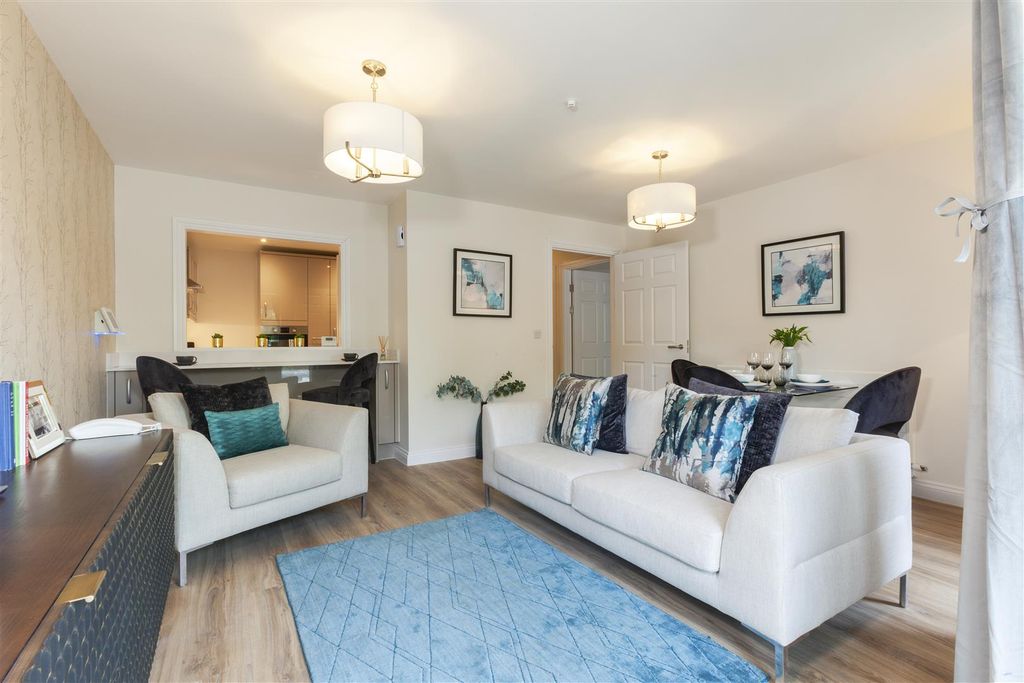 Property photo 1 of 6 Castleoak_Birchgrove-6.Jpg