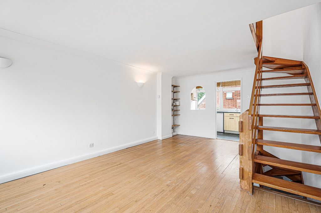 Property photo 3 of 18