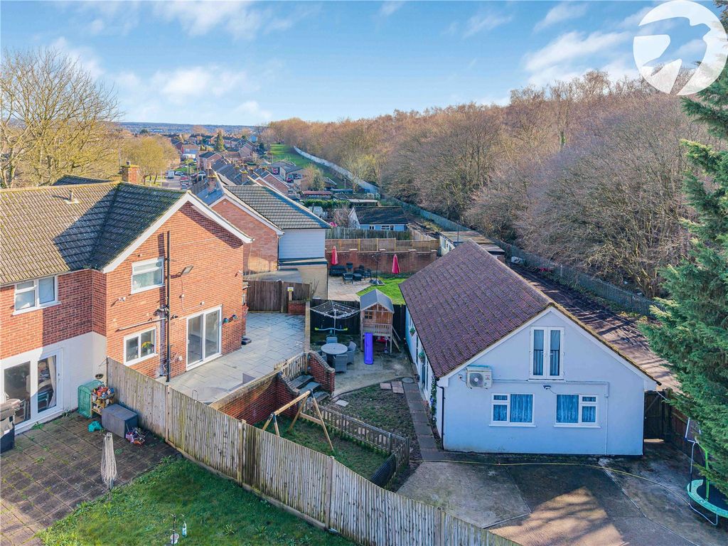 Property photo 1 of 29 Picture No. 47