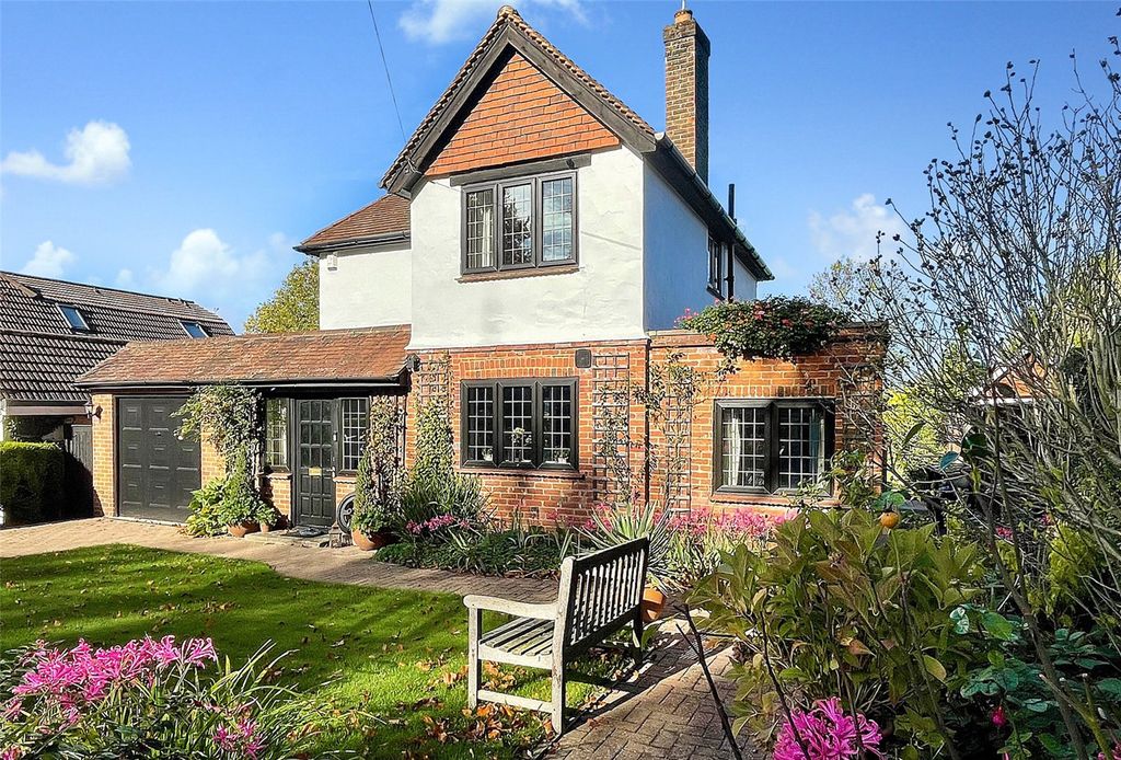 Property photo 1 of 27 Front