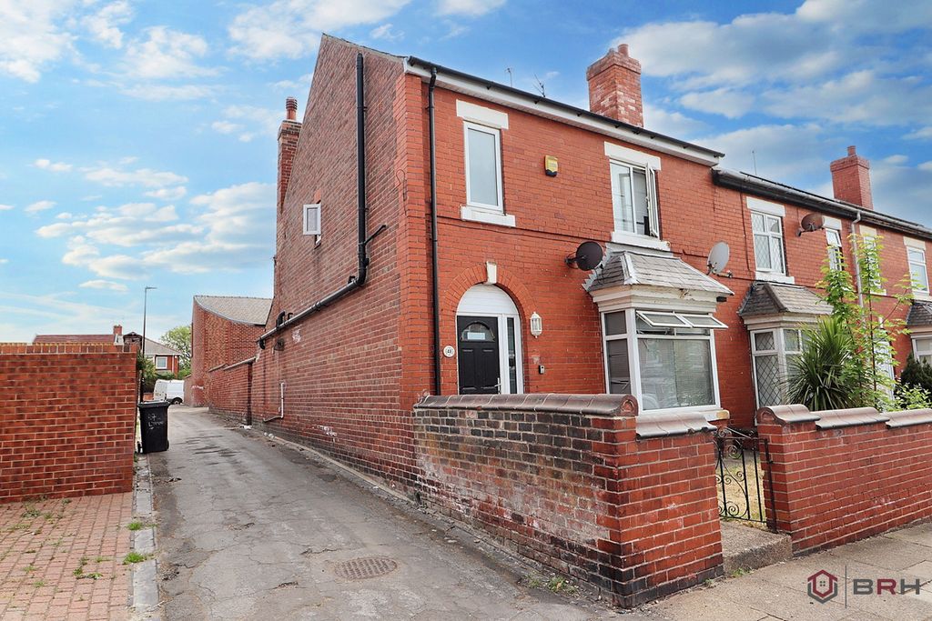 Property photo 1 of 13
