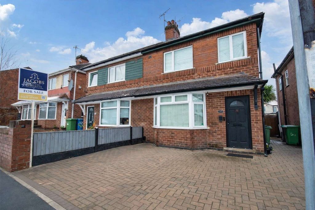 Property photo 1 of 16 Img-20260112-Wa0026