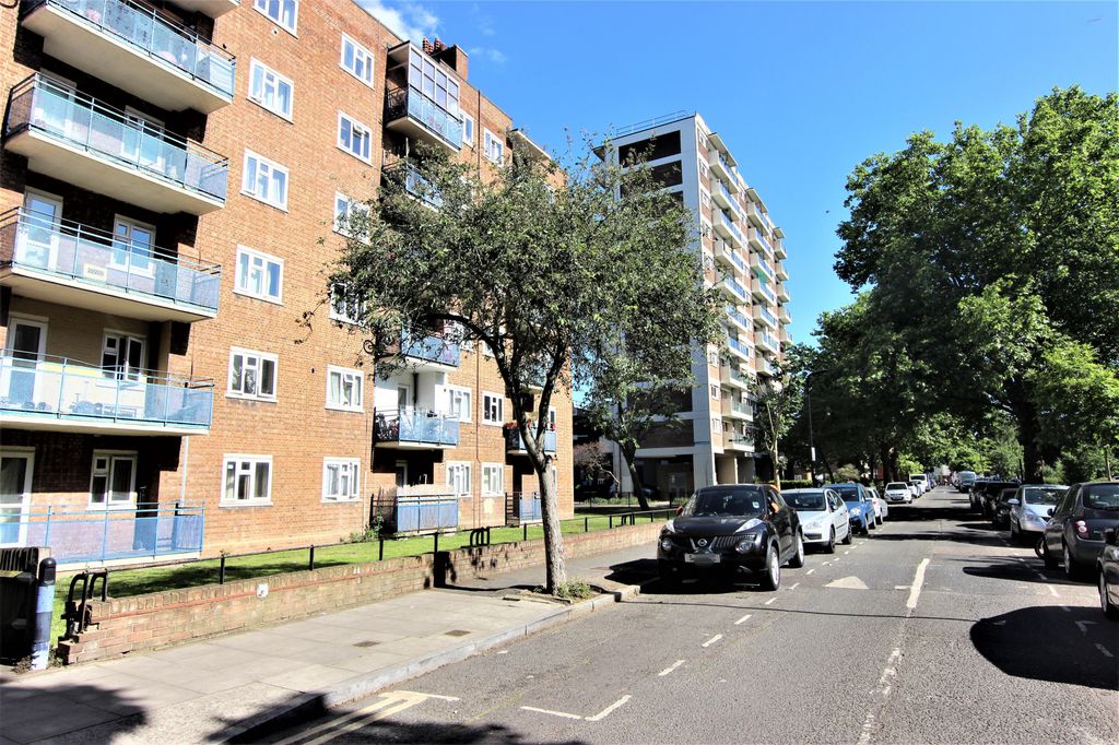 Property photo 2 of 11